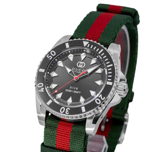 Gucci Uomo YA136364 Dive 40mm Automatico